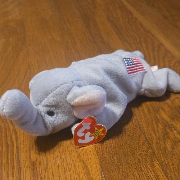 BOGO Ty Gray Elephant Plush with Flag Patch - Picture 1 of 7